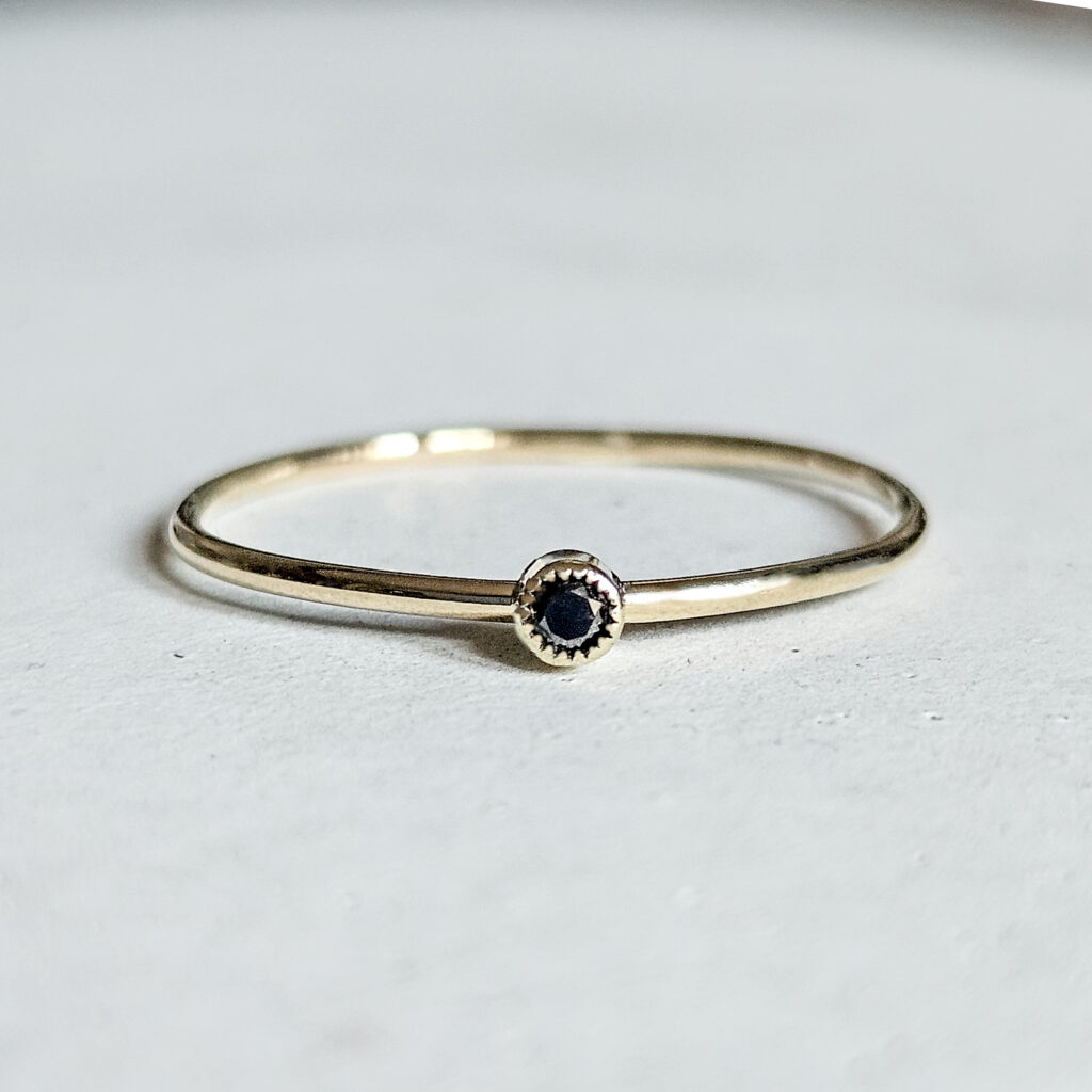 Verlovingsring met zwarte diamant Verlovingsring met zwarte diamant