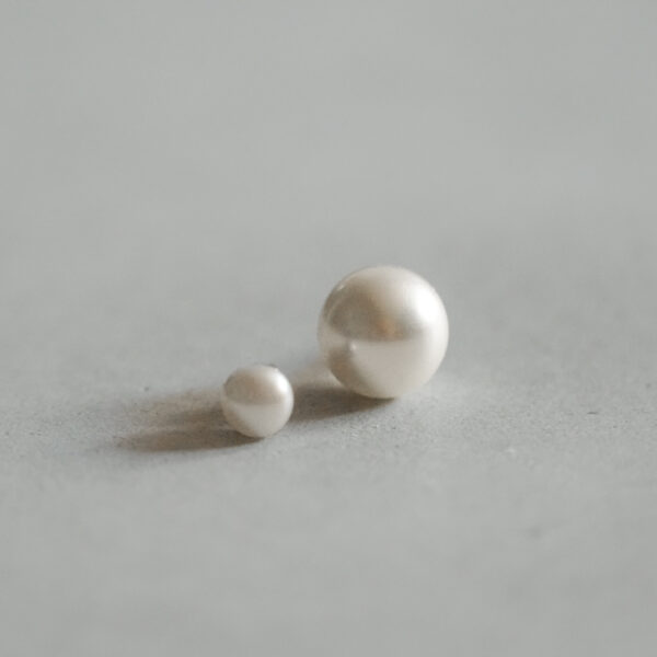La Mer Pearl Stud and La Mer Bold Pearl Stud